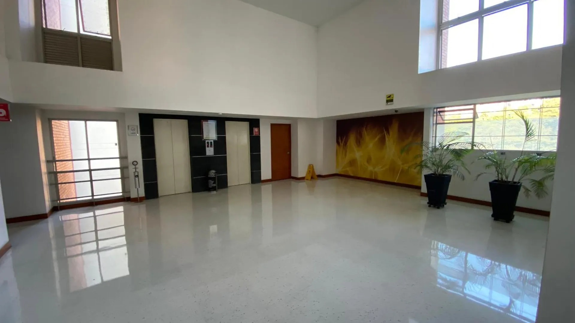 Apartment Poblado Luxury Gran Vista Central Duplex Coworking Zona Turistica Medellin Colombia