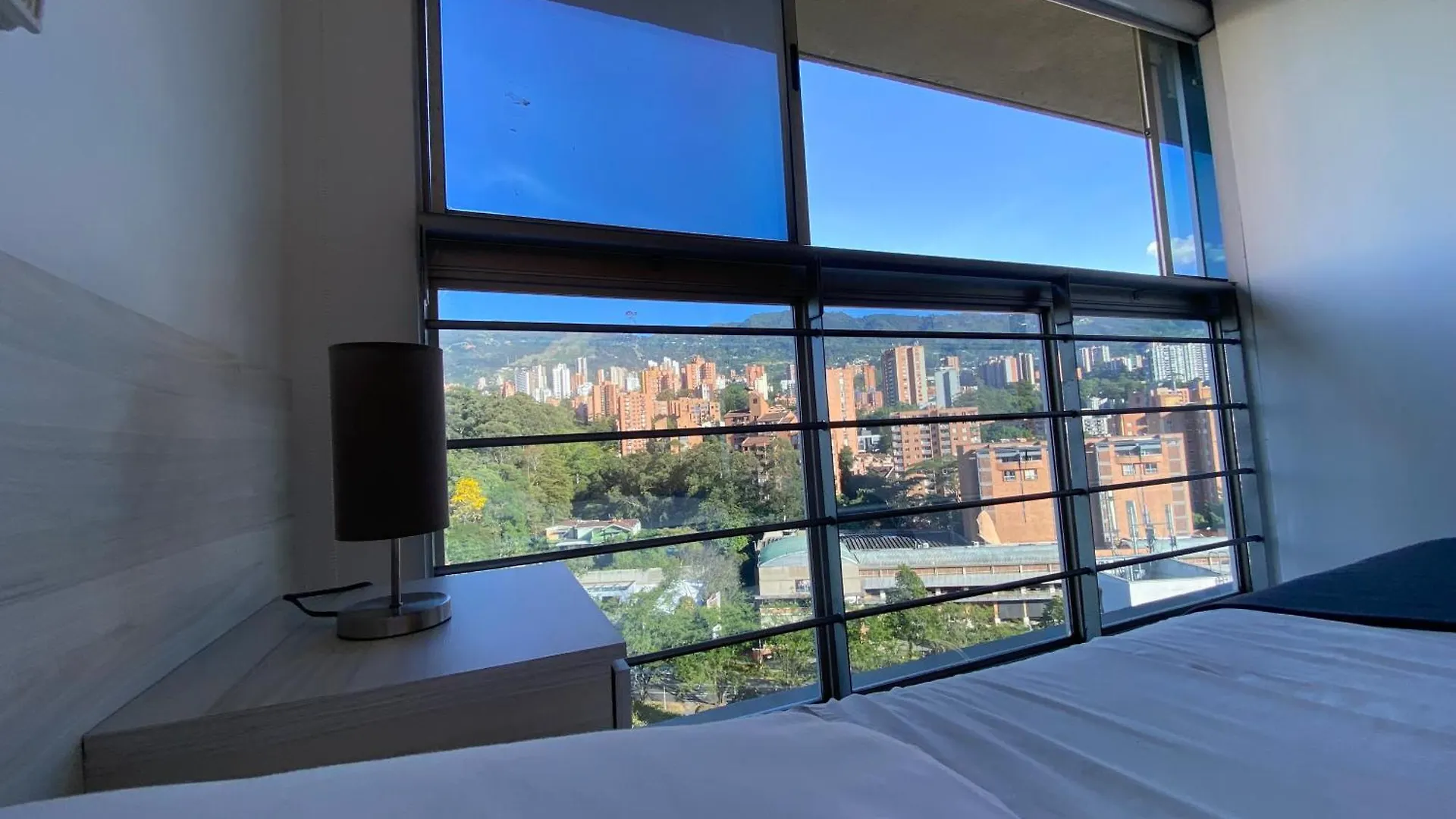 Poblado Luxury Gran Vista Central Duplex Coworking Zona Turistica Medellin